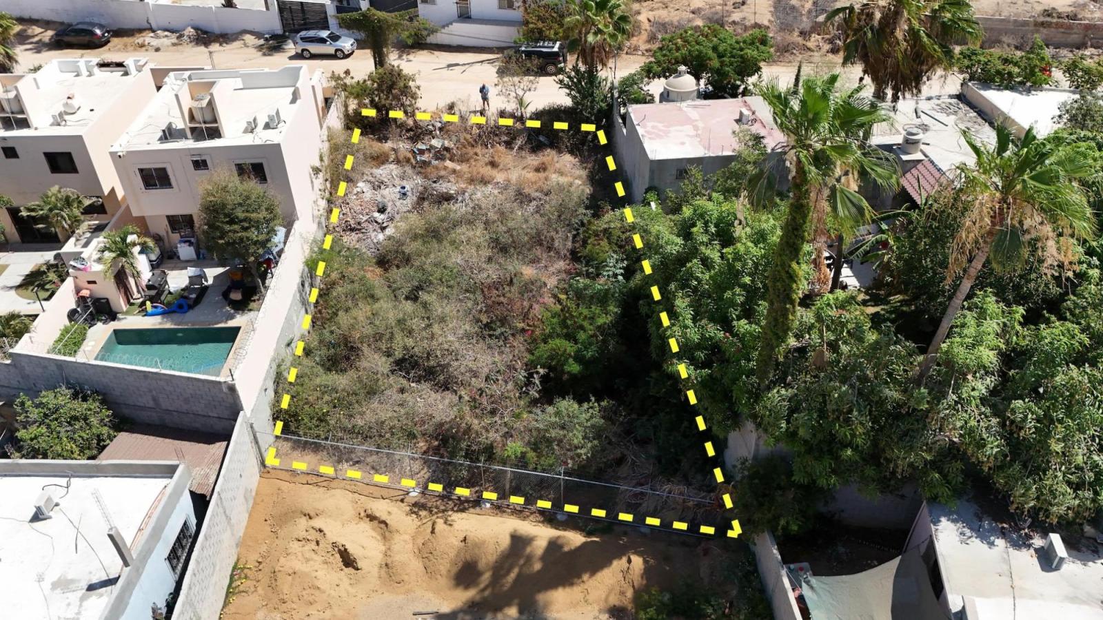 Lote de 422m² Listo para Construir en Lienzo Charro | A 15 Min de la Marina