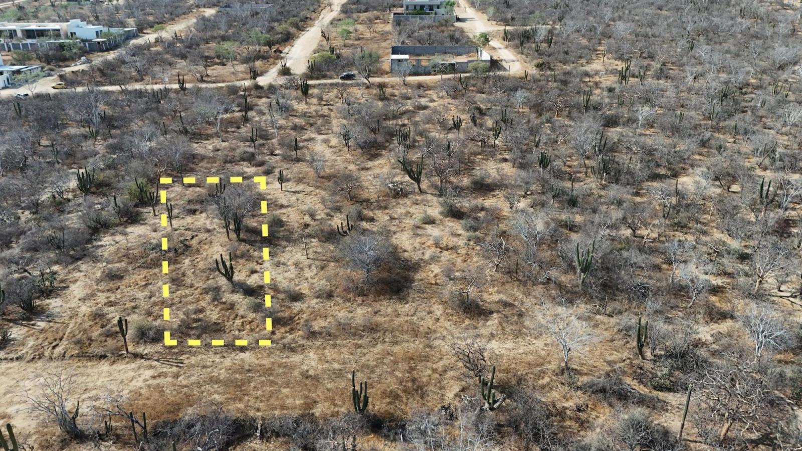 750m² Lot in El Tezal | Build Your Dream Home with Arch Views