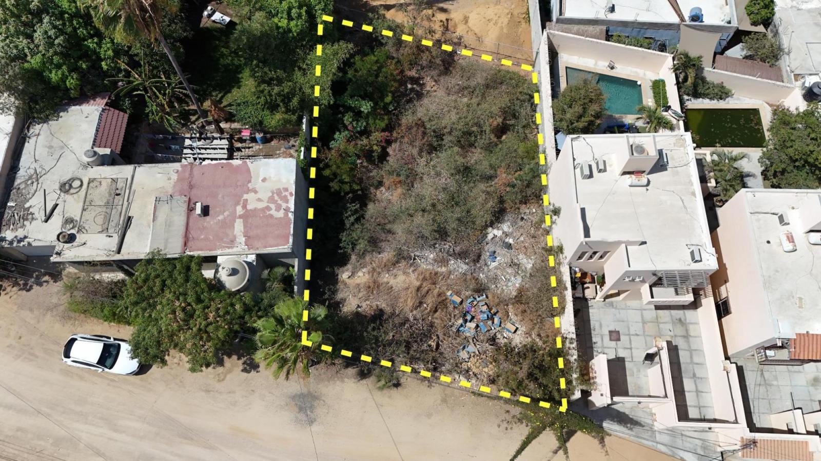 Lote de 422m² Listo para Construir en Lienzo Charro | A 15 Min de la Marina