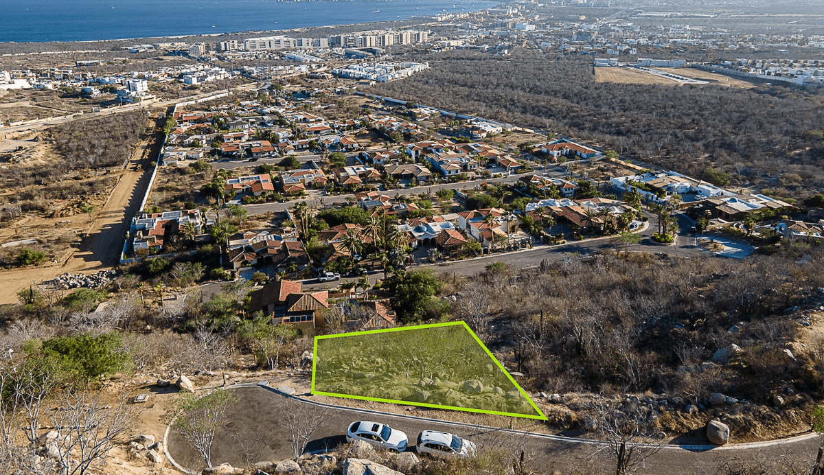 Rancho Paraiso Estates E-11, King of the hill